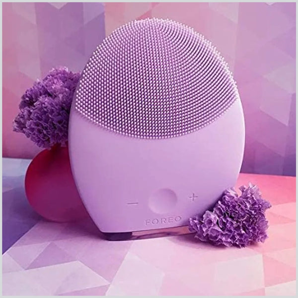 Facial Cleansing Brush Massager